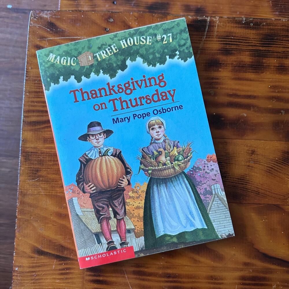 Vintage Y2K The Magic Treehouse #27 Thanksgiving on Thursday Paperback Book